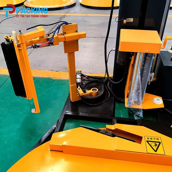 Máy quấn màng co pallet tự động