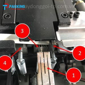 Dao cắt trên máy đóng đai bán tự động