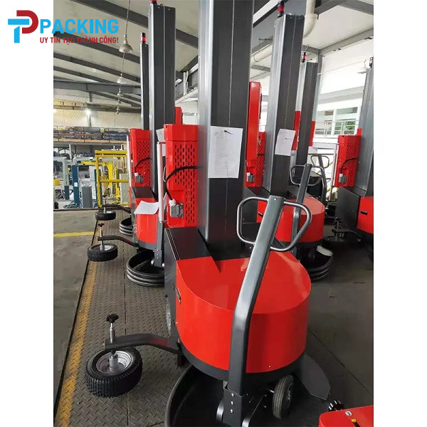 Robot quấn màng tự động