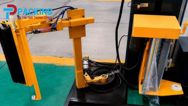 Máy quấn màng TP-1800FZ