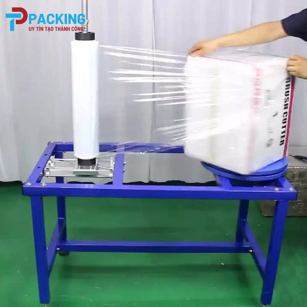 Tính năng và cách vận hành máy quấn màng co bán tự động